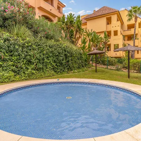 In * 圣路易斯·德·萨比尼尔